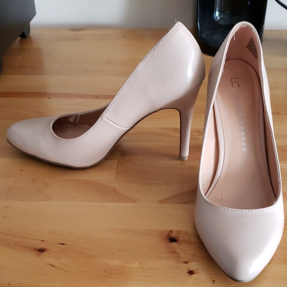 Nude Lauren Conran size 7.5 heels